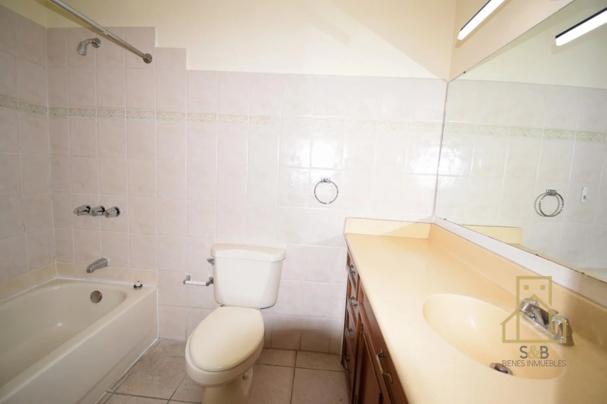 Apartamento en venta o renta, zona 14 - 1