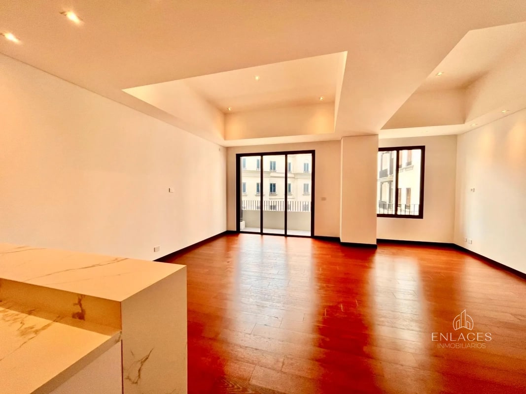 Zona 16 • Apartamento en Renta • Nogales de Cayalá 1 - 5