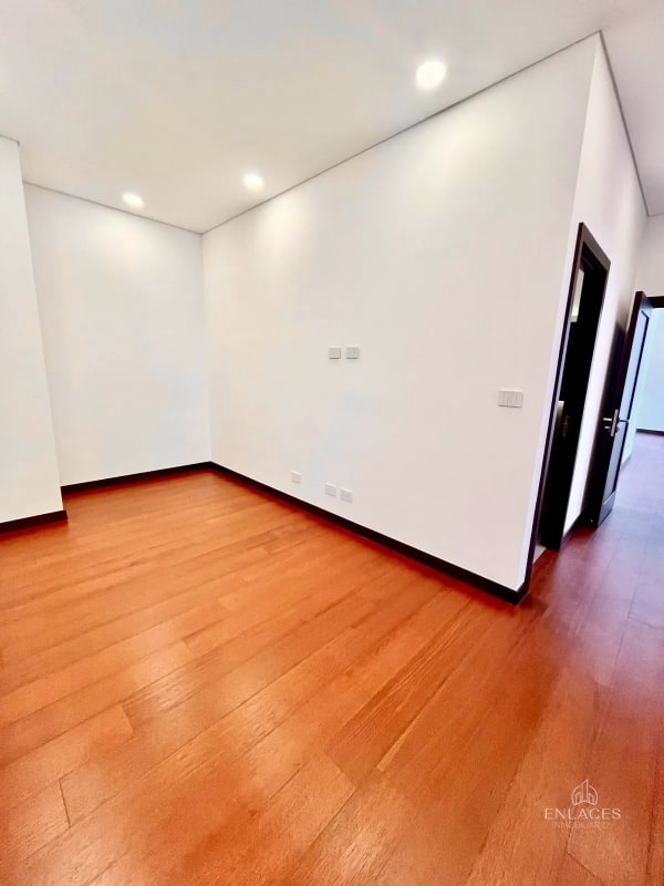 Zona 16 • Apartamento en Renta • Nogales de Cayalá 1 - 3