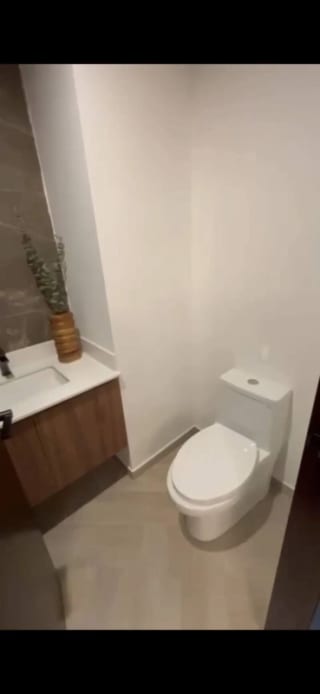 APARTAMENTO EN VENTA (DERECHO) EN LA ZONA 10 EDIFICIO ANKORI — Apartamento en Venta en Zona 10, Guatemala, Ciudad — miniatura 7 de 14
