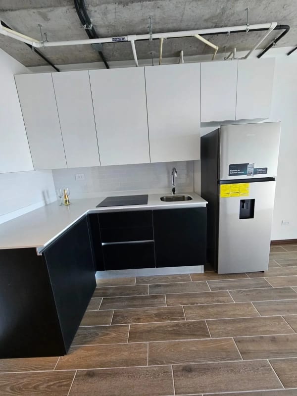 APARTAMENTO EN RENTA ZONA 4 $850.00 EDIFICIO SÉPTIMO — Apartamento en Alquiler en Zona 4, Guatemala, Ciudad — foto 10 de 12