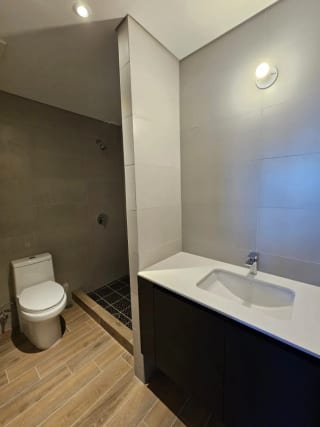 APARTAMENTO EN RENTA ZONA 4 $850.00 EDIFICIO SÉPTIMO — Apartamento en Alquiler en Zona 4, Guatemala, Ciudad — miniatura 8 de 12
