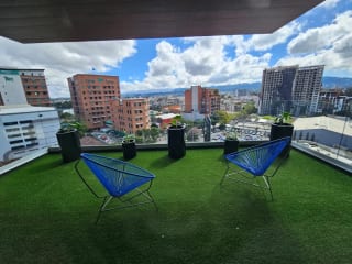APARTAMENTO EN RENTA ZONA 4 $850.00 EDIFICIO SÉPTIMO — Apartamento en Alquiler en Zona 4, Guatemala, Ciudad — miniatura 3 de 12
