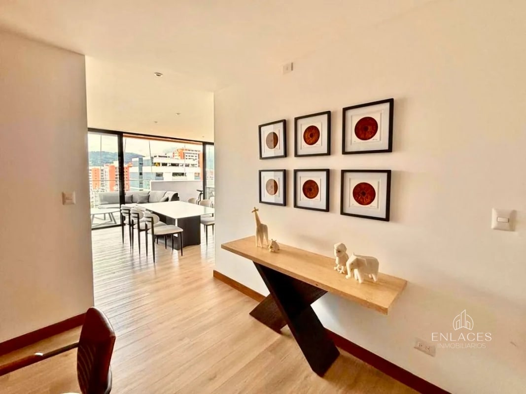 Zona 13 • Apartamento Amueblado en Venta • Edificio Artis - 11