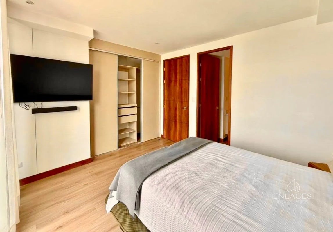 Zona 13 • Apartamento Amueblado en Venta • Edificio Artis - 10