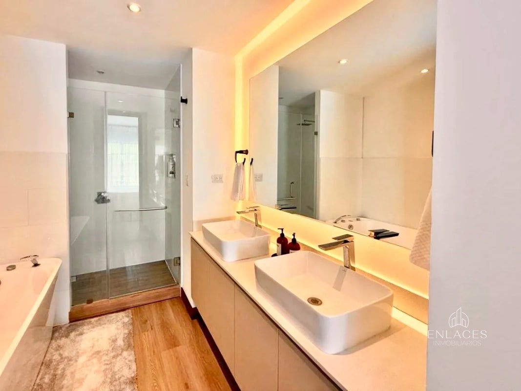 Zona 13 • Apartamento Amueblado en Venta • Edificio Artis - 6