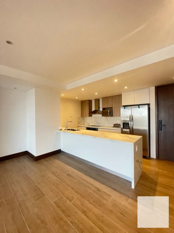 Elegante apartamento en nivel alto dentro de Gaura - zona 15 - 13