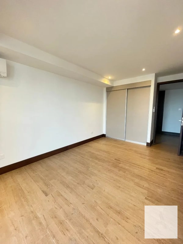 Apartamento para estrenar en nivel alto dentro de Gaura - zona 15 - 8