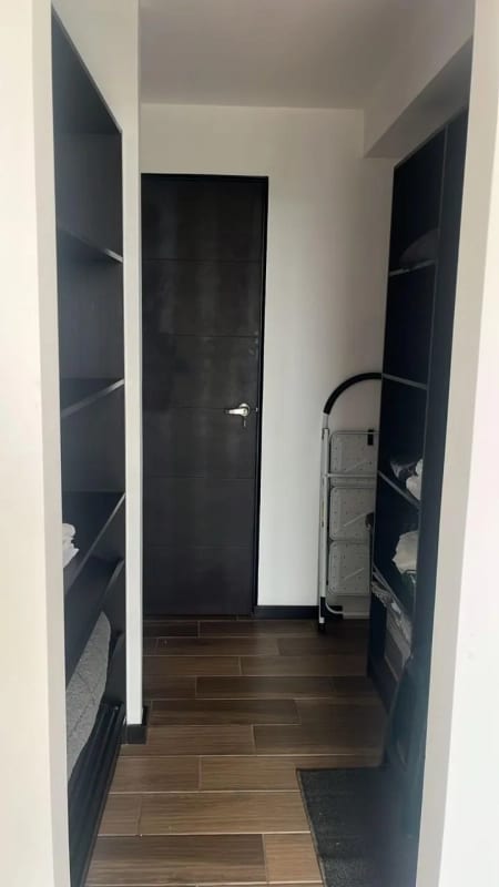 Z.12 APTO. EDIFICIO NUA 12 SEMI-AMUEBLADO — Apartamento en Alquiler en Zona 12, Guatemala, Ciudad — foto 9 de 10