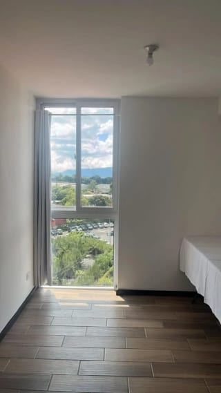 Z.12 APTO. EDIFICIO NUA 12 SEMI-AMUEBLADO — Apartamento en Alquiler en Zona 12, Guatemala, Ciudad — miniatura 8 de 10