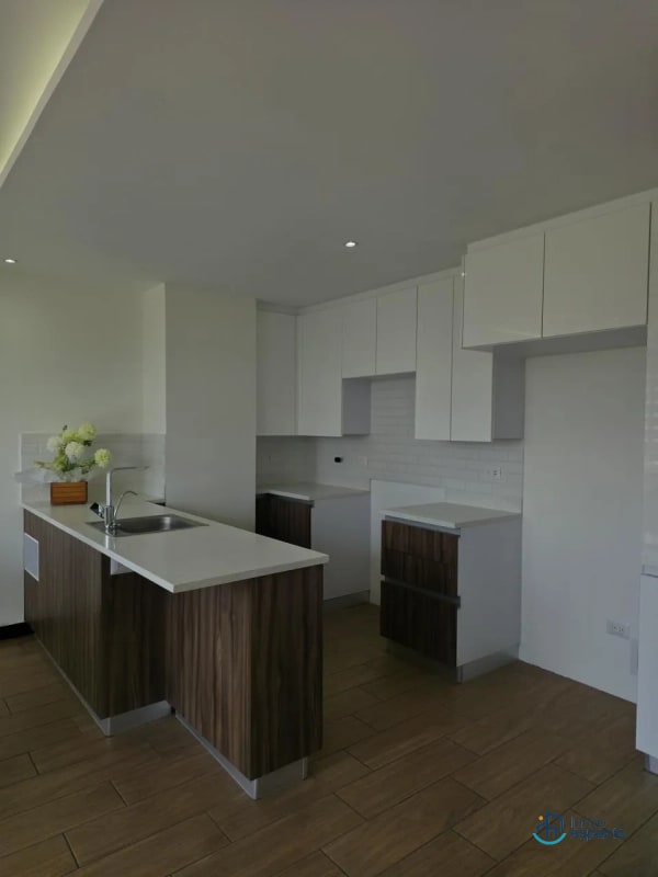 Apartamento en Venta – Torre Praga, Zona 15 - 8