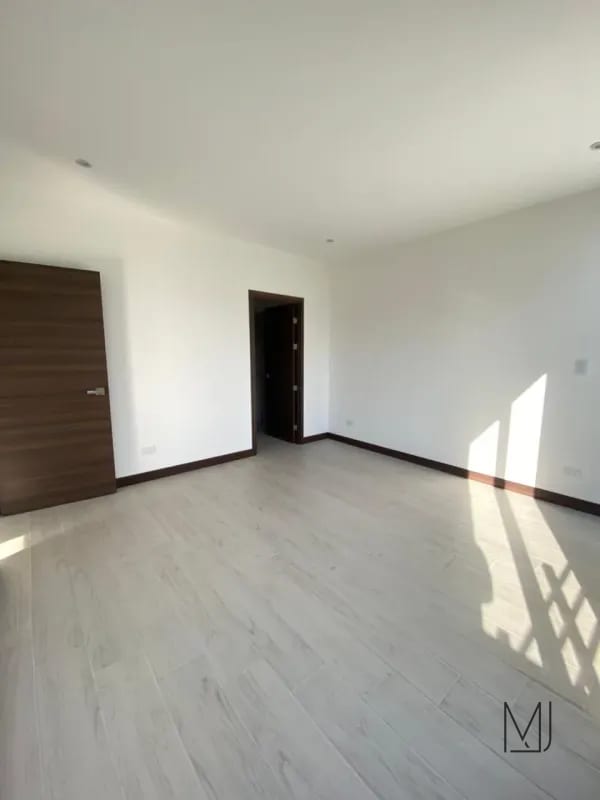 Apartamento en Alquiler / Venta | Spazio Residencias | Zona 15 | 2 habitaciones · Cerca de universidades — Apartamento en Alquiler en Spazio, Zona 15, Guatemala, Ciudad — foto 4 de 13