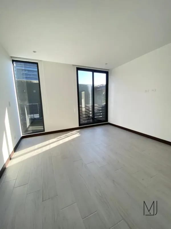 Apartamento en Alquiler / Venta | Spazio Residencias | Zona 15 | 2 habitaciones · Cerca de universidades — Apartamento en Alquiler en Spazio, Zona 15, Guatemala, Ciudad — foto 3 de 13