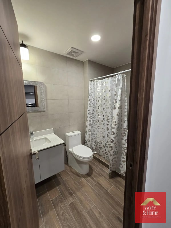 Apartamento en renta zona 14-Parque 14 (1 hab) - 1