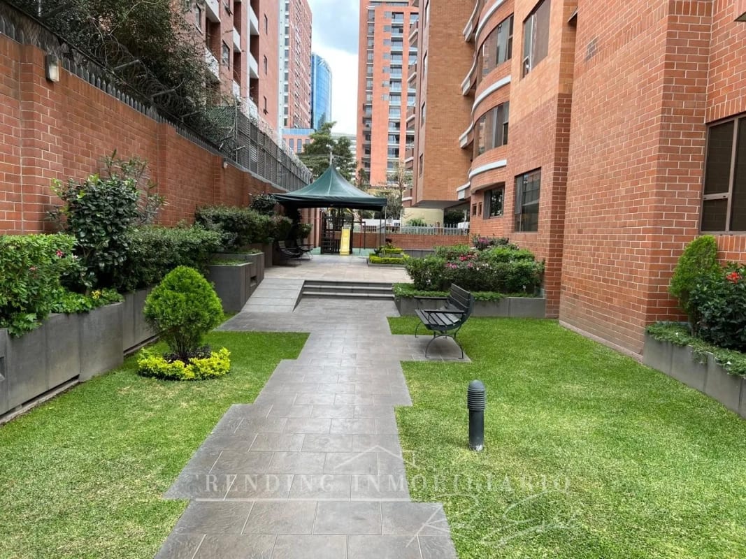 Apartamento en renta Santa María zona 10, 3 habitaciones + 160 Metros2 — Apartamento en Alquiler en Santa María, Zona 10, Guatemala, Ciudad — foto 5 de 14