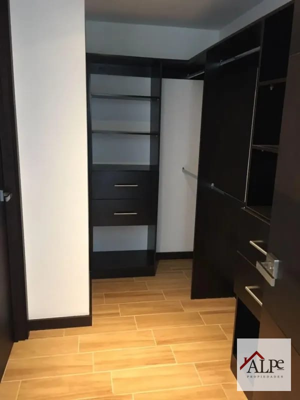 MODERNO APARTAMENTO CON VISTA PRIVILEGIADA — Apartamento en Alquiler en Zona 15, Guatemala, Ciudad — foto 6 de 9