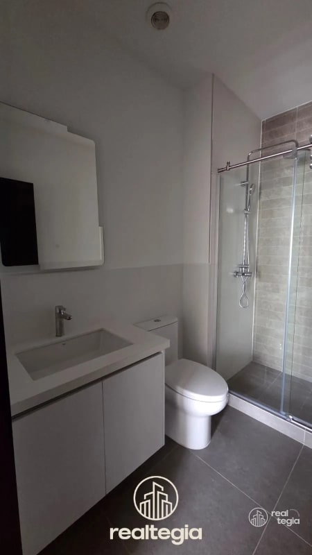 APARTAMENTO EN LIRIOS DE CAYALÁ ZONA 16 - 10