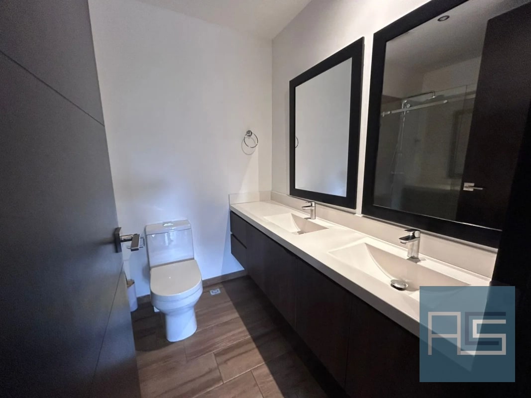 *Amplio e iluminado Apartamento de 3 hab., en Renta en zona 10* - 7