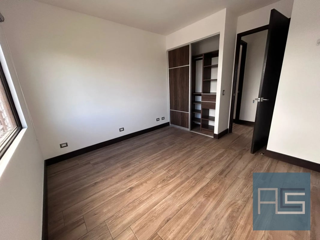*Amplio e iluminado Apartamento de 3 hab., en Renta en zona 10* - 4