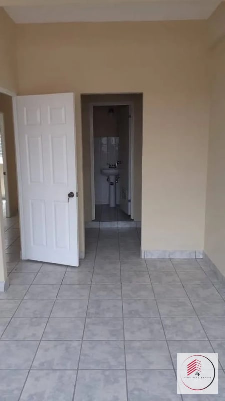 Alquiler de hermoso apartamento en Altos de San cristobal zona 8 de mixco - 13
