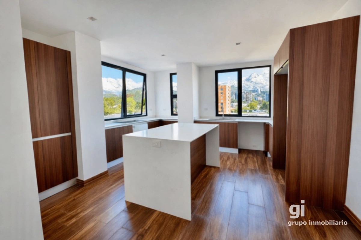 Apartamento con la comodidad de una casa en venta en zona 15 - 16
