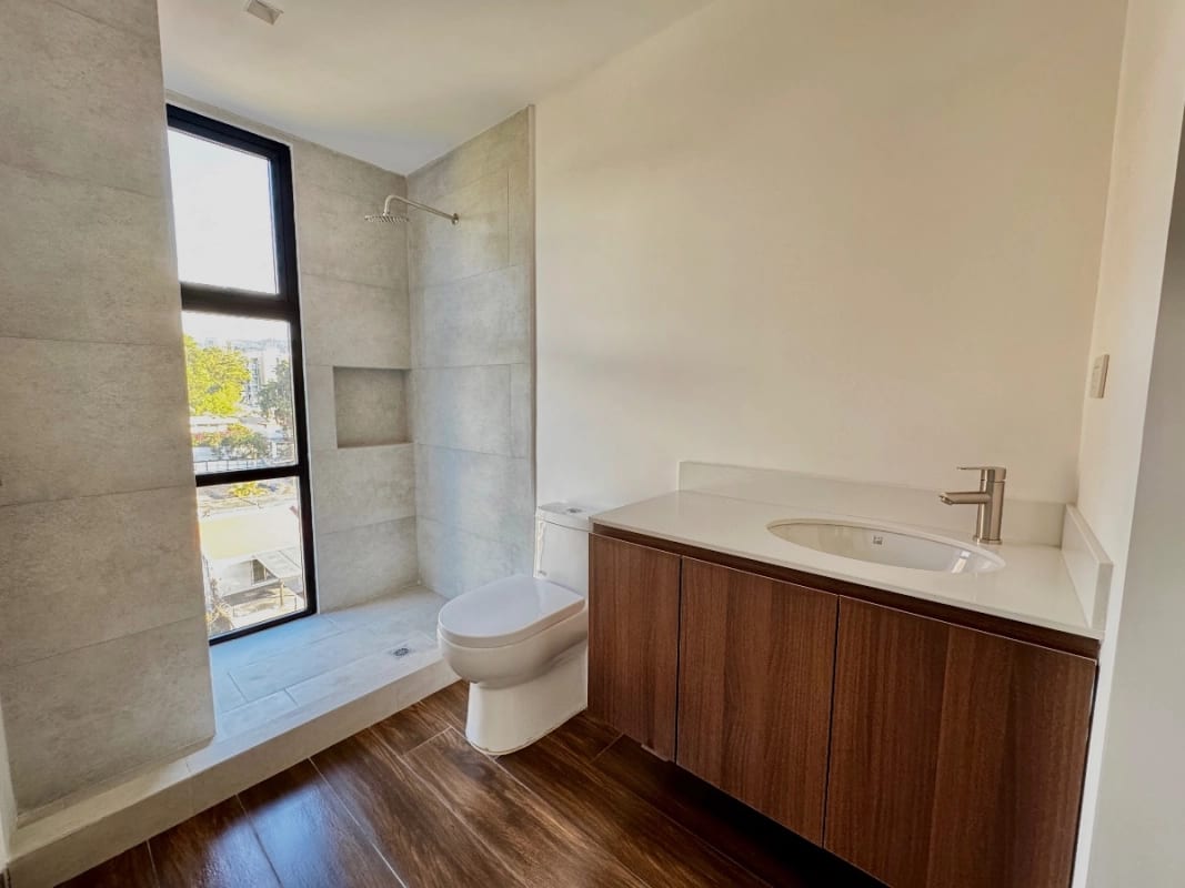 Apartamento con la comodidad de una casa en venta en zona 15 — Apartamento en Venta en Zona 15, Guatemala, Ciudad — foto 9 de 17