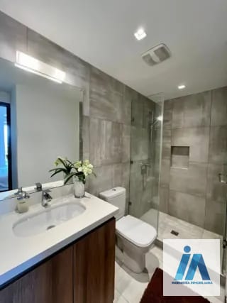 APARTAMENTO AMUEBLADO EN ALQUILER o VENTA📍Edificio Casa Clara, zona 10 — Apartamento en Alquiler en Zona 10, Guatemala, Ciudad — miniatura 9 de 15