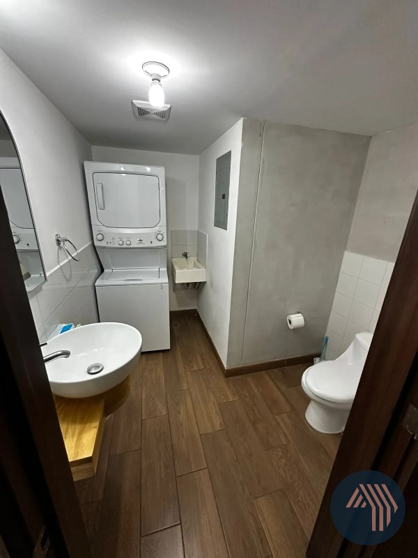 ALQUILER DE AMPLIO PENTHOUSE - ROQUE, ZONA 02 - 2