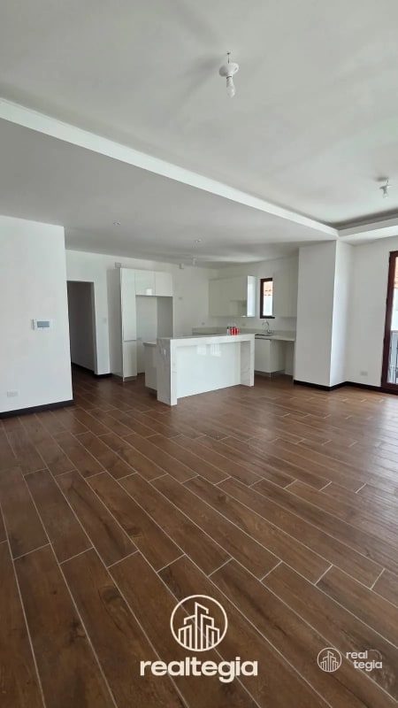 APARTAMENTO LIRIOS DE CAYALÁ ZONA 16 - 12