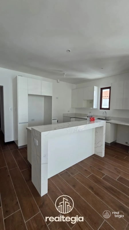 APARTAMENTO LIRIOS DE CAYALÁ ZONA 16 - 11
