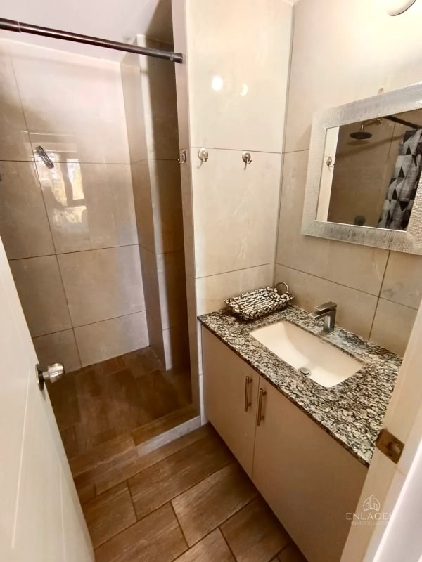 Zona 11 • Apartamento Semiamueblado en Renta • Edificio Tribeca - 13