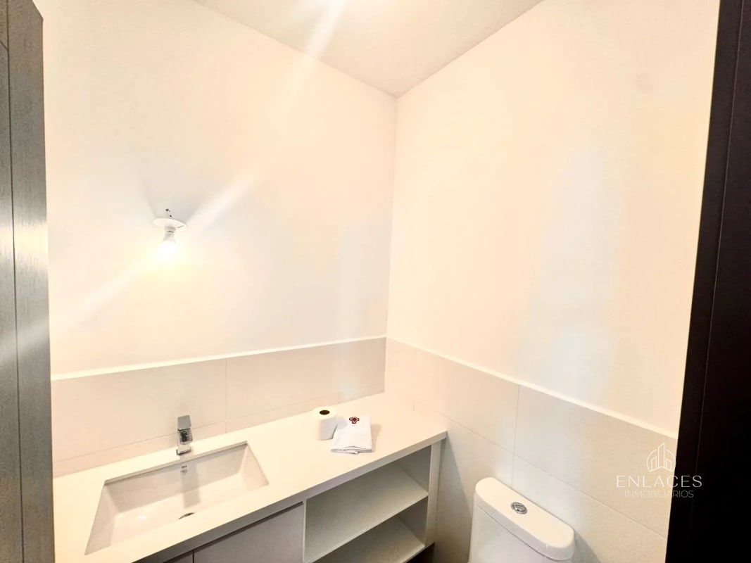 Zona 16 • Apartamento en Renta • Lirios de Cayalá - 12
