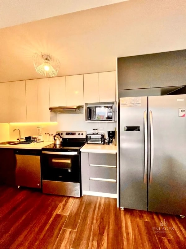 Zona 10 • Apartamento en Renta/Venta • Edificio Casa Clara • Amueblado y Equipado - 11