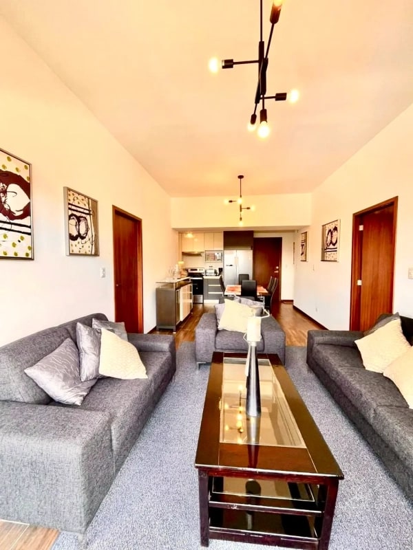Zona 10 • Apartamento en Renta/Venta • Edificio Casa Clara • Amueblado y Equipado - 9