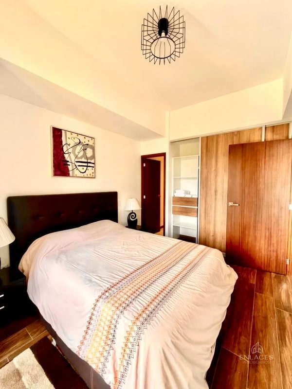 Zona 10 • Apartamento en Renta/Venta • Edificio Casa Clara • Amueblado y Equipado - 1