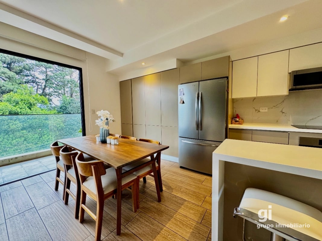 Apartamento de 2 dormitorios en zona 14, amueblado - 14