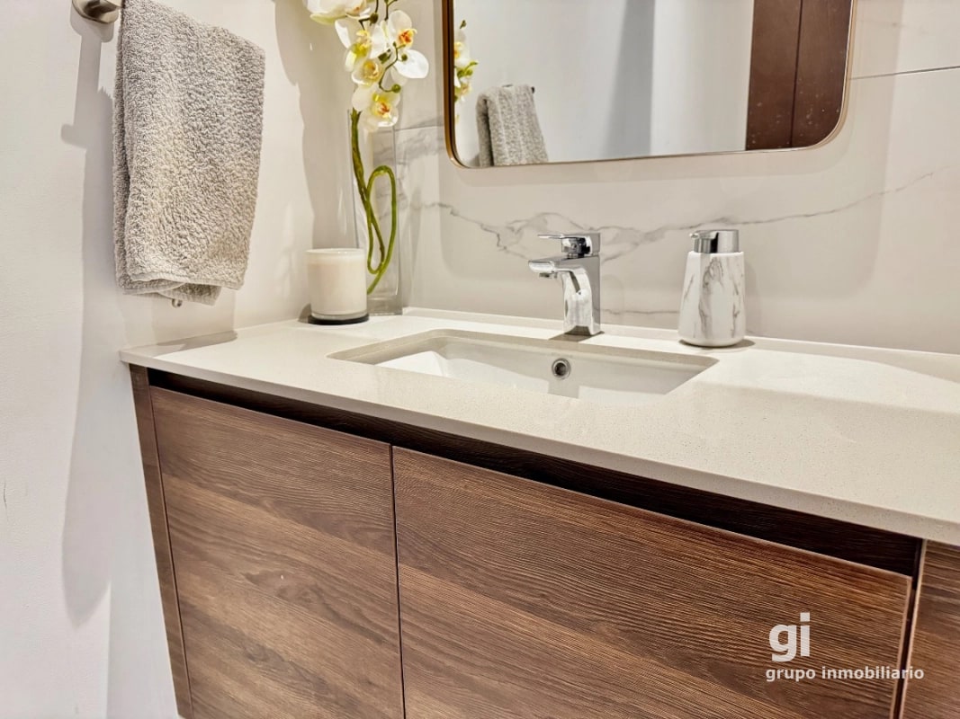 Apartamento de 2 dormitorios en zona 14, amueblado - 9