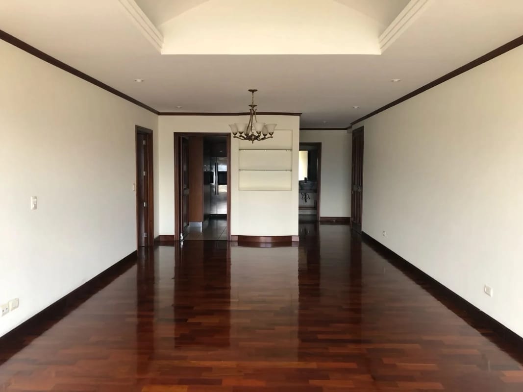 Vendo depto en zona 14, excelente ubicación! — Apartamento en Venta en Zona 14, Guatemala, Ciudad — foto 7 de 7