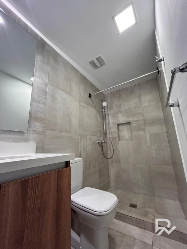 Apartamento en Renta en el corazón de la zona 10 Casa Clara - 2