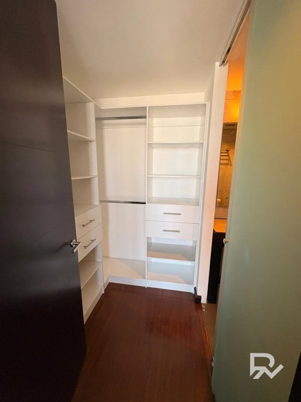 Alquiler de apartamento en zona 10 amueblado y equipado - 1
