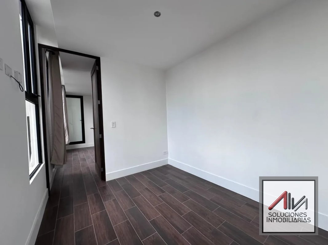 APARTAMENTO EN VENTA ZONA 13, 1 HABITACIÓN EDIFICIO ROSSELLÓ - 4