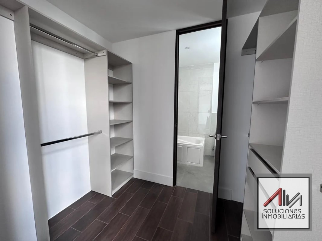 APARTAMENTO EN VENTA ZONA 13, 1 HABITACIÓN EDIFICIO ROSSELLÓ - 3