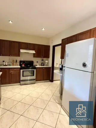 Apartamento amueblado en alquiler, Edificio Milenia, Zona 10 — Apartamento en Alquiler en Milenia, Zona 10, Guatemala, Ciudad — miniatura 11 de 12