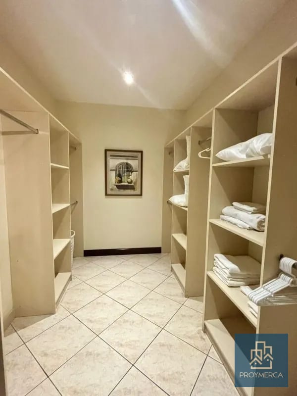 Apartamento amueblado en alquiler, Edificio Milenia, Zona 10 — Apartamento en Alquiler en Milenia, Zona 10, Guatemala, Ciudad — foto 2 de 12