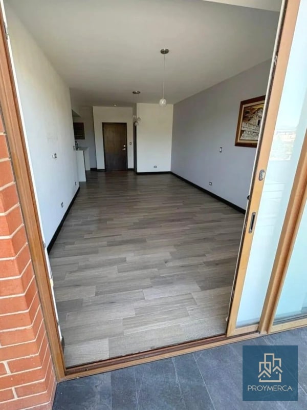Apartamento en alquiler, Edificio San Isidro 20/21, Zona 16 - 11