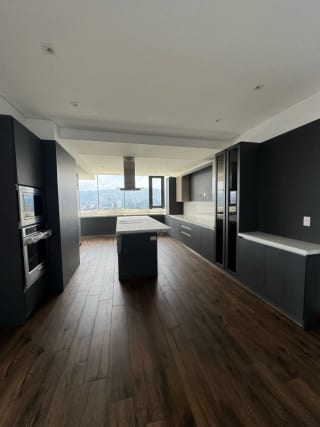 PENTHOUSE DE LUJO EN VENTA – MILENIA OAKLAND, ZONA 10 — Apartamento en Venta en Milenia, Zona 10, Guatemala, Ciudad — miniatura 5 de 7