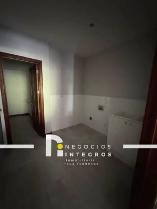 VENDO APARTAMENTO REMODELADO, IMPUESTOS INCLUIDOS,  MILENIA OAKLAND Z.10 — Apartamento en Venta en Milenia, Zona 10, Guatemala, Ciudad — miniatura 15 de 17