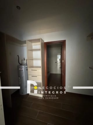 VENDO APARTAMENTO REMODELADO, IMPUESTOS INCLUIDOS,  MILENIA OAKLAND Z.10 — Apartamento en Venta en Milenia, Zona 10, Guatemala, Ciudad — miniatura 9 de 17