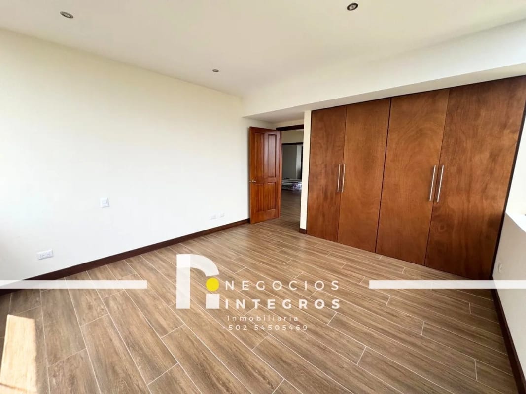 VENDO APARTAMENTO REMODELADO, IMPUESTOS INCLUIDOS,  MILENIA OAKLAND Z.10 — Apartamento en Venta en Milenia, Zona 10, Guatemala, Ciudad — foto 7 de 17