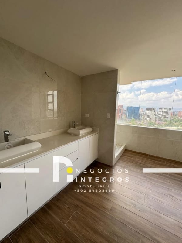 VENDO APARTAMENTO REMODELADO, IMPUESTOS INCLUIDOS,  MILENIA OAKLAND Z.10 — Apartamento en Venta en Milenia, Zona 10, Guatemala, Ciudad — foto 6 de 16